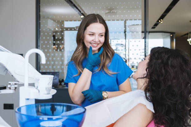 Best Wisdom Tooth Removal  in Lomira, WI